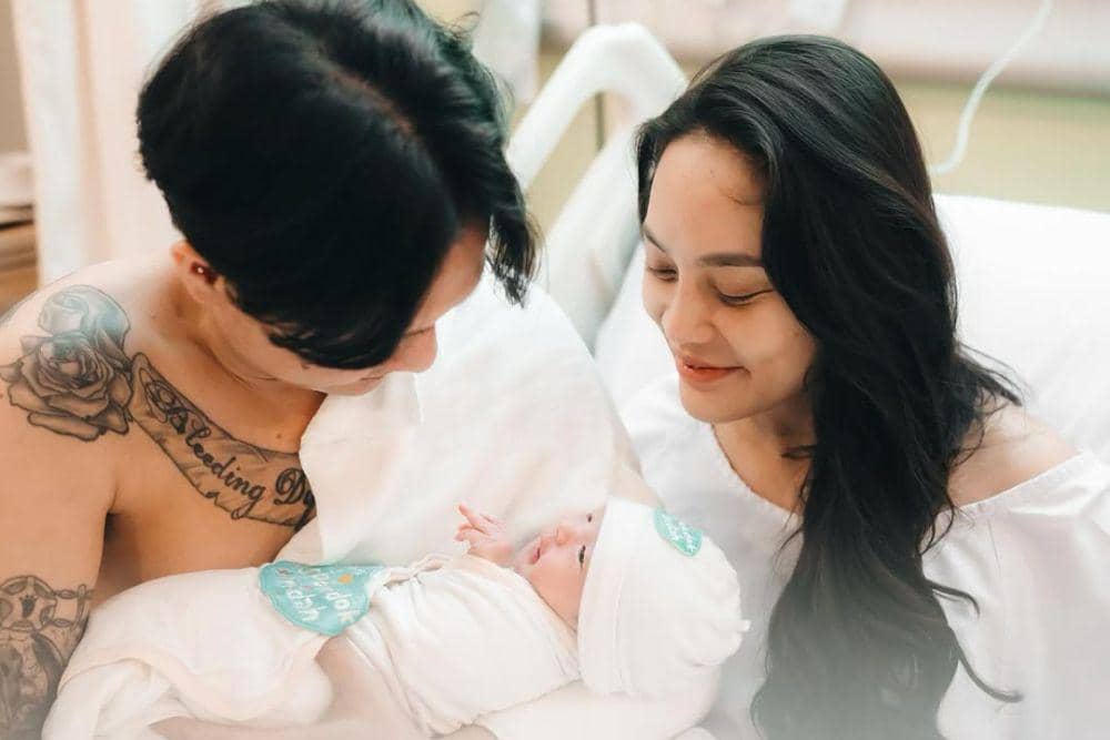  Artis Indonesia yang Melahirkan di Tahun 2025