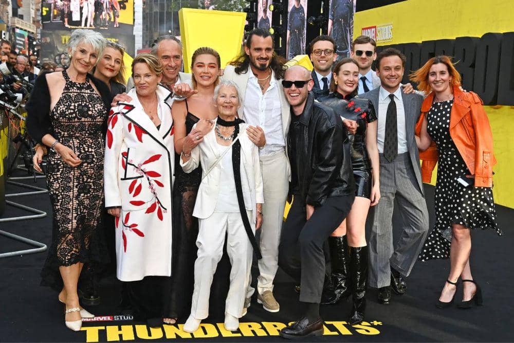 Florence Pugh dan Finn Cole