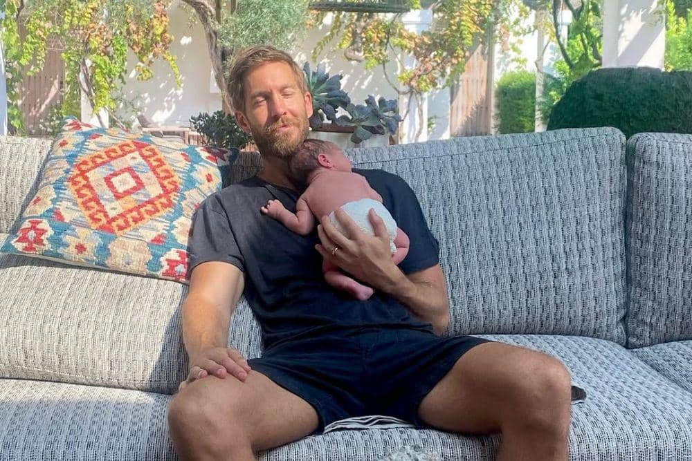 Calvin Harris dan Vick Hope Sambut Anak Pertama