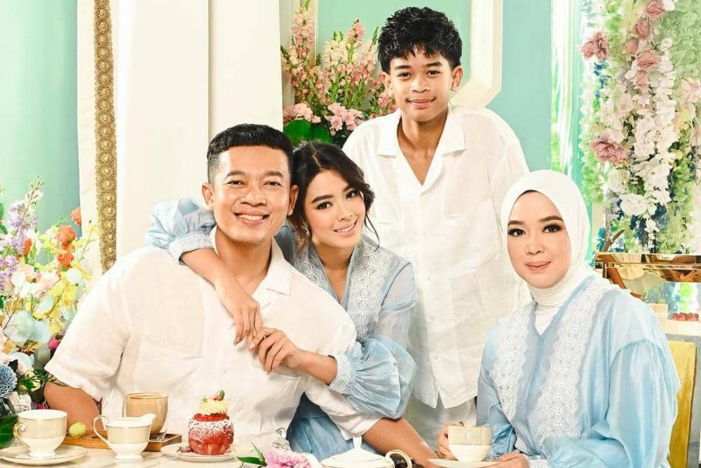 Selamat Hari Raya Idul Adha 1446 hijriahTeaser family photo @aqeelacalista @dimassinggih @indrid.jpg
