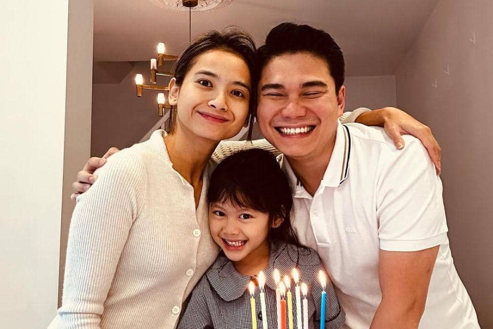 Kisah Cinta Acha Septriasa dan Vicky Kharisma