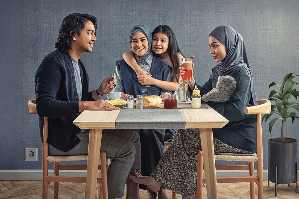 La Tahzan: Cinta, Dosa, Luka (iMDb.com)