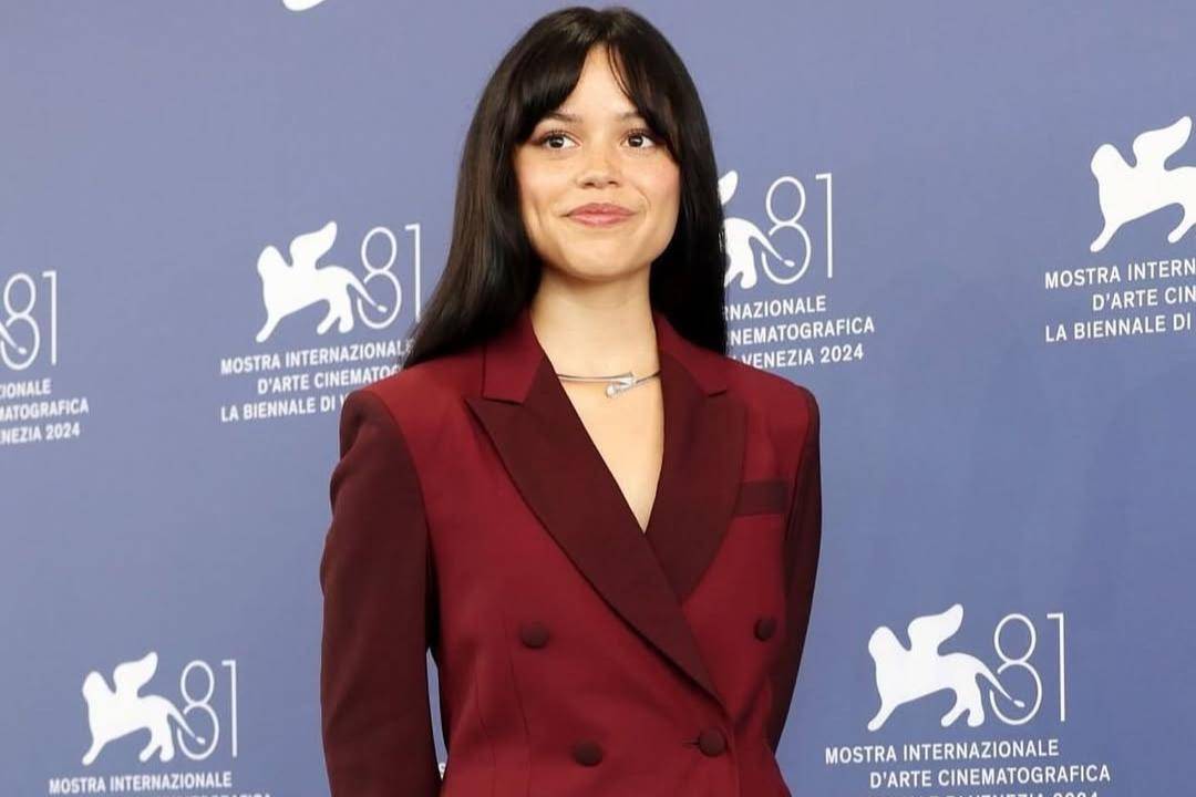 outfit Jenna Ortega