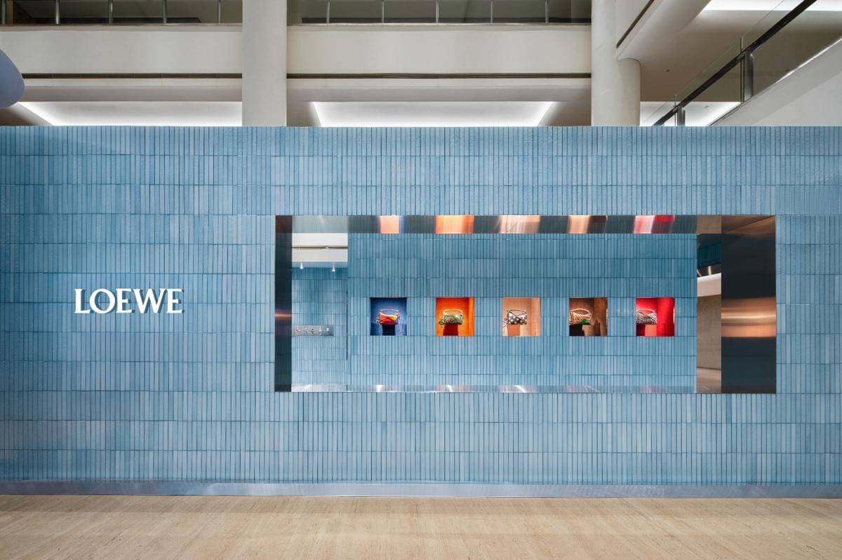 LOEWE Puzzle 10 Collection Pop Up 6.jpg