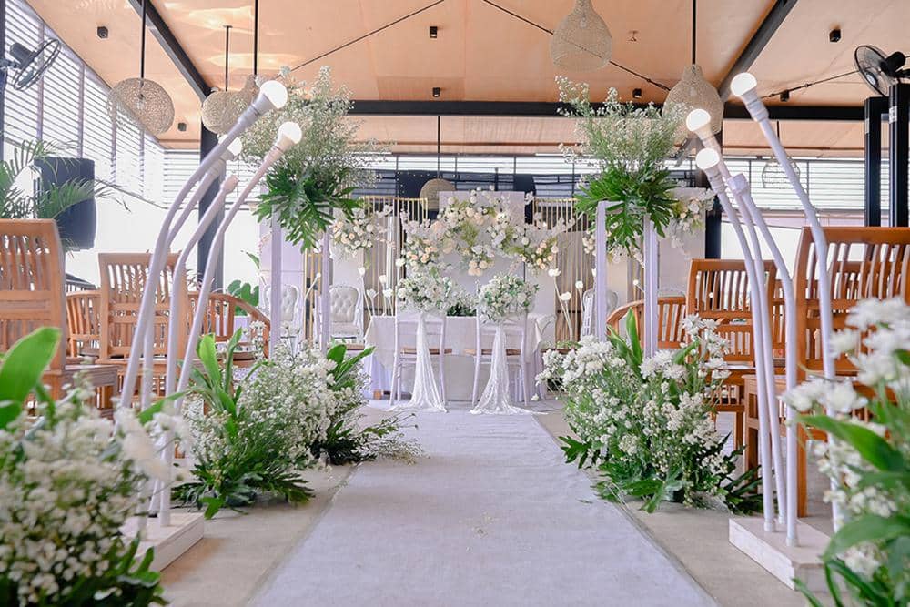 Love Garden Resto & Cafe (mantenbaru.com)