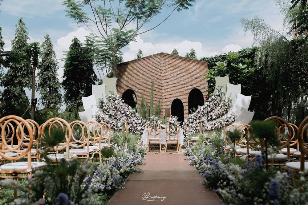 Uncle D Space (facebook.com/Uncle D Space)