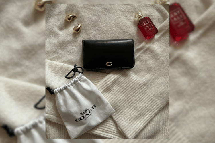 Cover Coach Wallet - pinterest.com.png