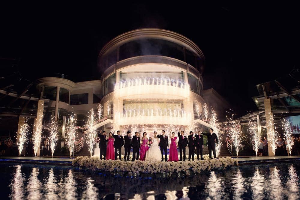 Club Deruzzi (bridestory.com)