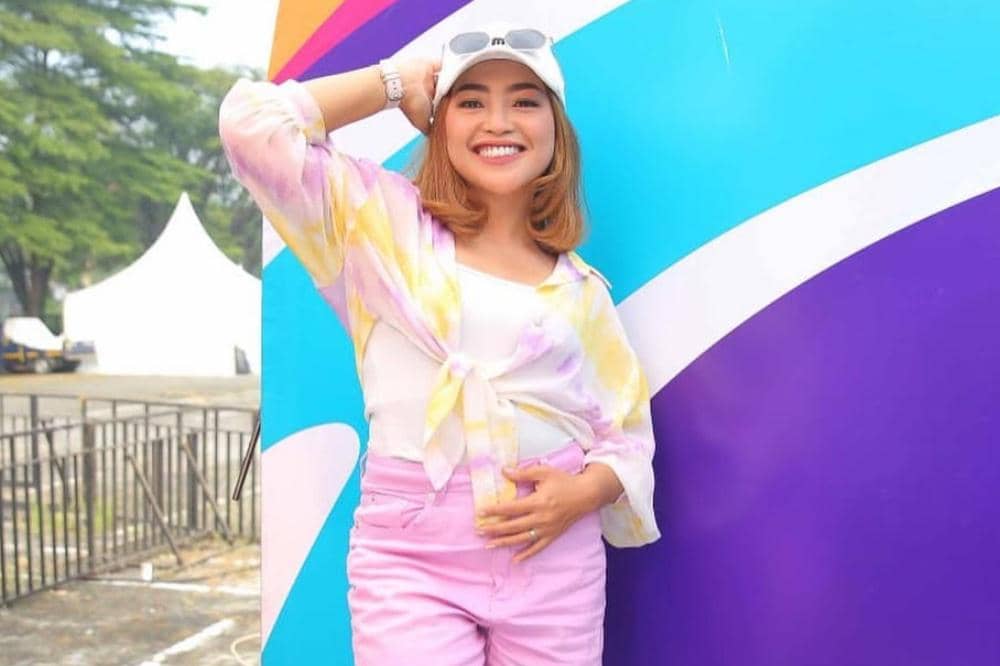 Tong di aru aruin Ema Ema lagi bergaya...jpg