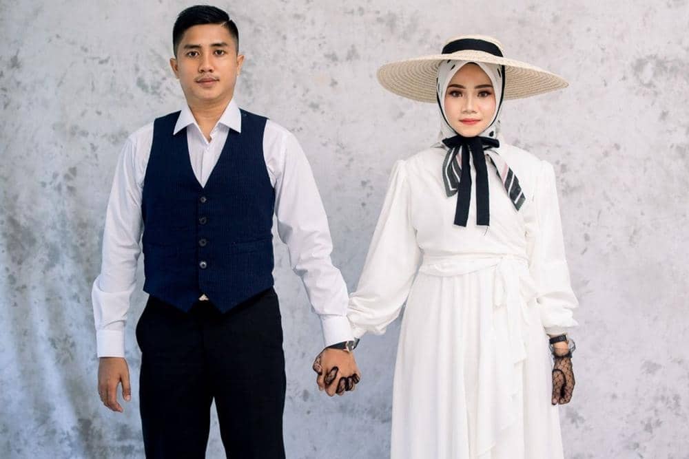 ilustrasi foto prewedding vintage (pinterest.com)