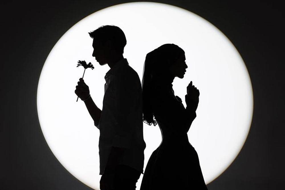 ilustrasi foto prewedding (pinterest.com)