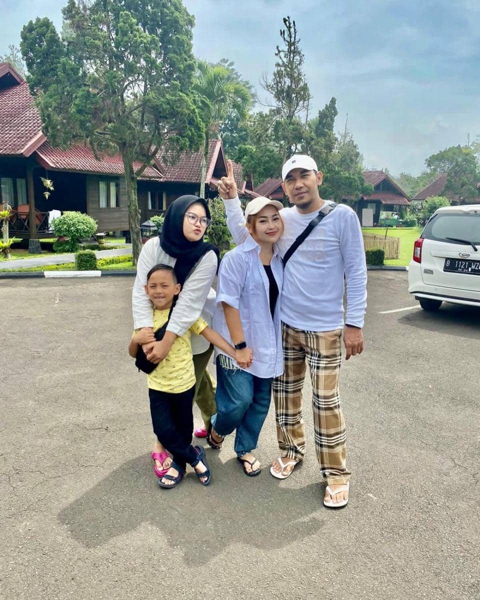 Potret Mpok Alpa dan Keluarga yang Ditinggalkan 