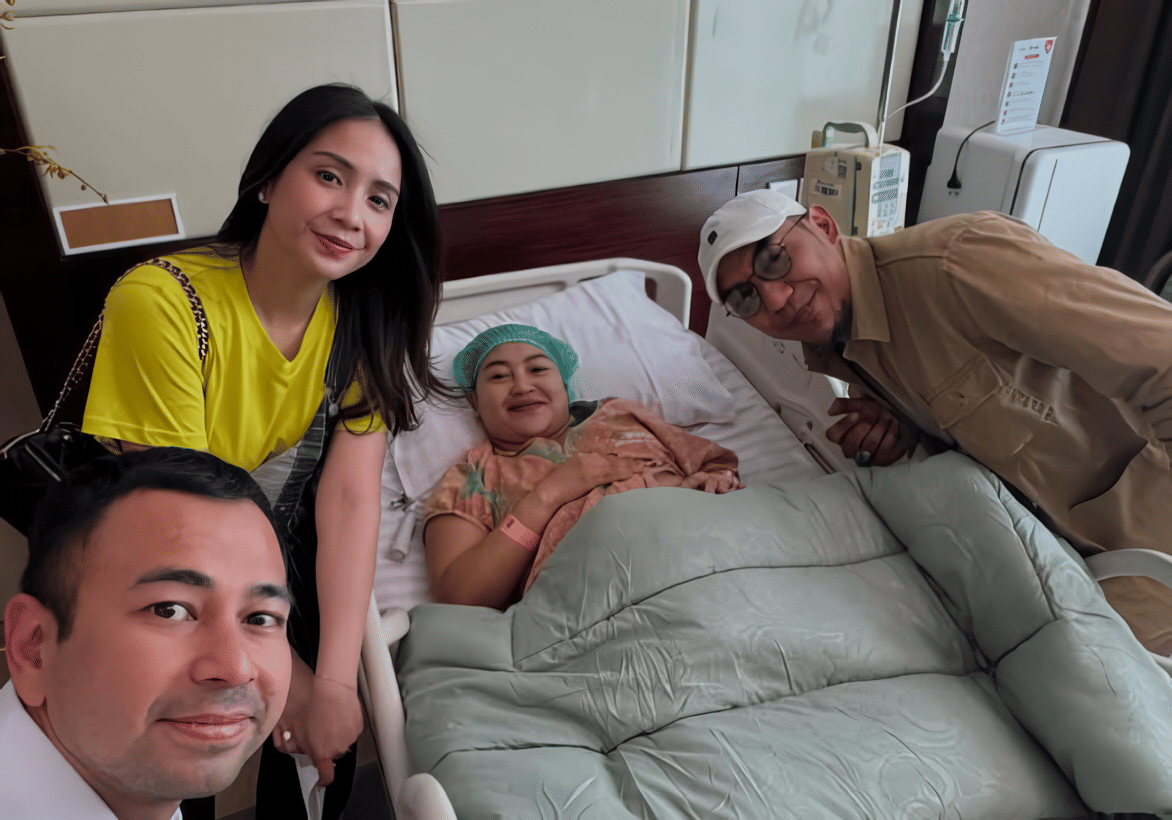 Potret Mpok Alpa di rumah sakit ketika lahiran