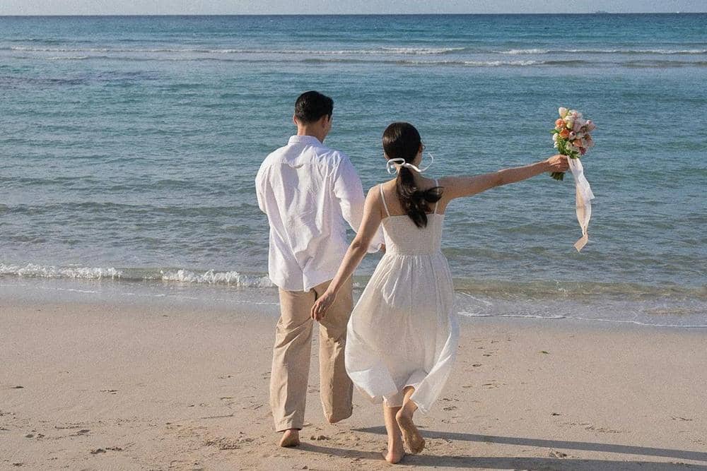 ilustrasi foto prewedding (pinterest.com)