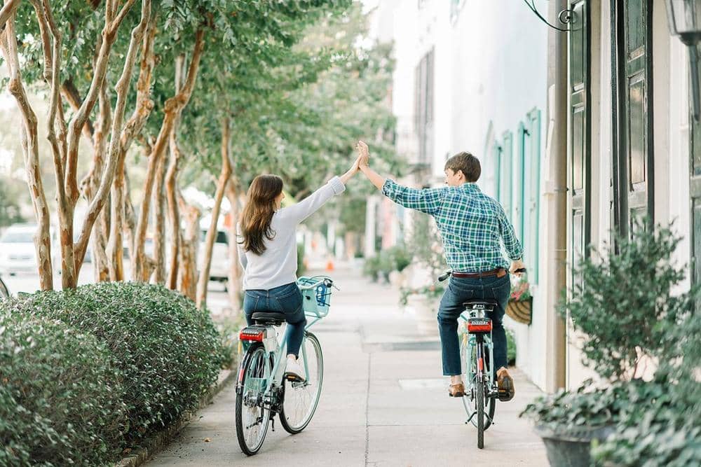 ilustrasi foto prewedding (pinterest.com)