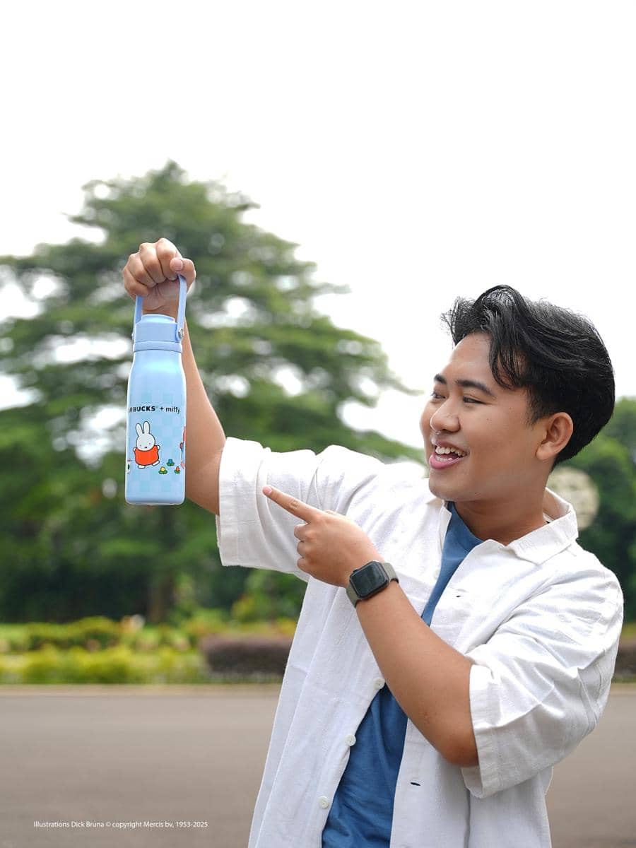 Tumbler Starbucks + Miffy 2025 (2).jpg