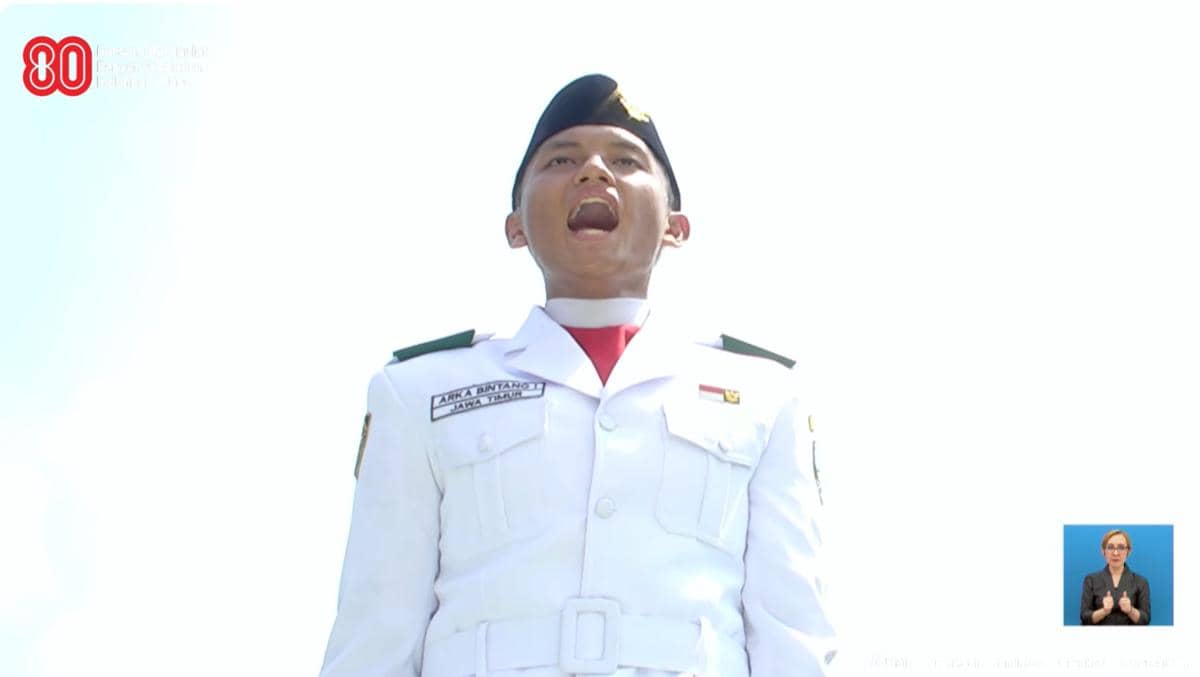 Pengibar Bendera 2.jpg