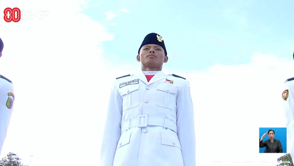 Pengibar Bendera 6.jpg