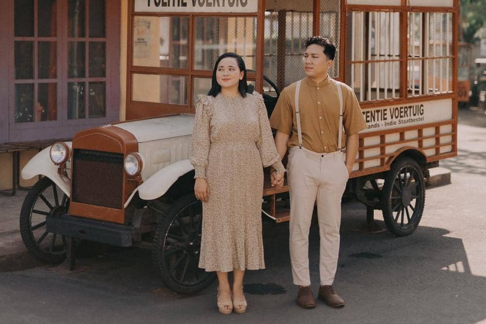 ilustrasi foto prewedding (pinterest.com)