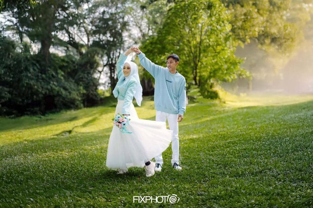 ilustrasi foto prewedding (pinterest.com)
