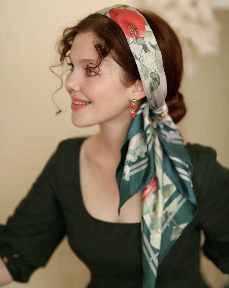 ide styling rambut dengan bandana