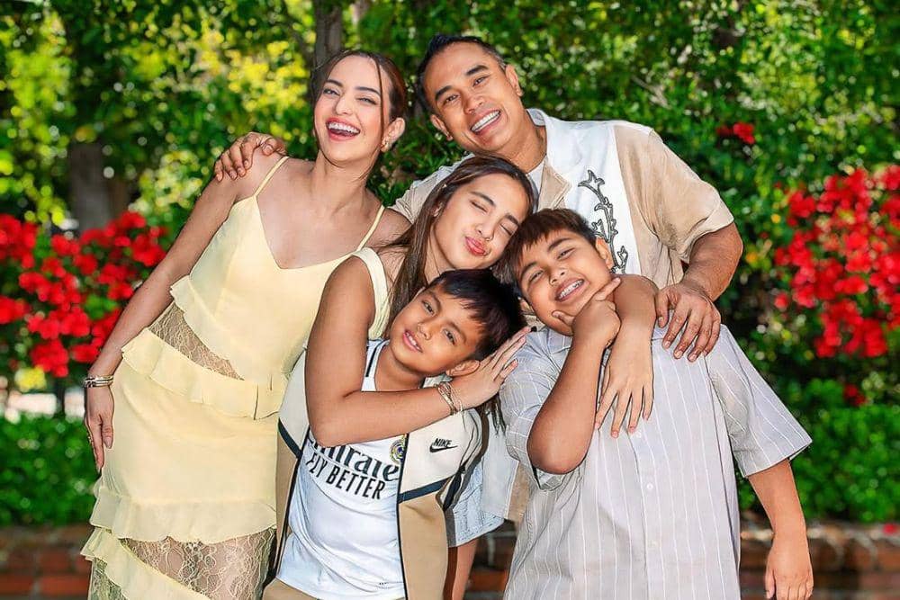 Fakta Keluarga Nia Ramadhani