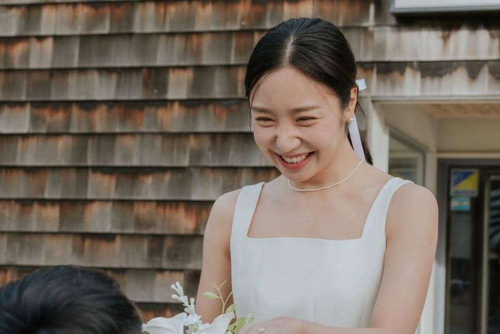 안녕하세요. 메이제이입니다. 인생에 함께 걷고 싶은 사람이 생겼어요! 올 9월, 저희의 새로운 여정을 시작하려 합니다.늘 보내주신 사랑과 응원에 감사드리며, 따뜻한 마음으로.jpg