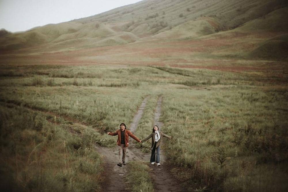 Joshua Suherman dan Clairine Clay (bridestory.com)