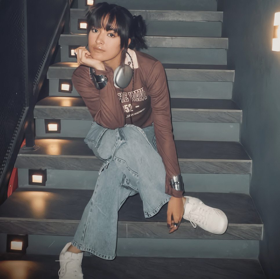 Outfit Nonton Konser Mawar De Jongh.png