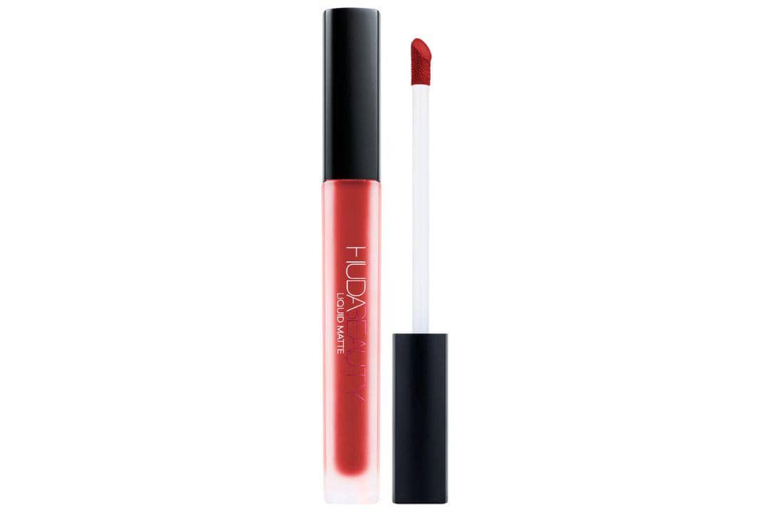 Potret Huda Beauty Liquid Matte Lipstick