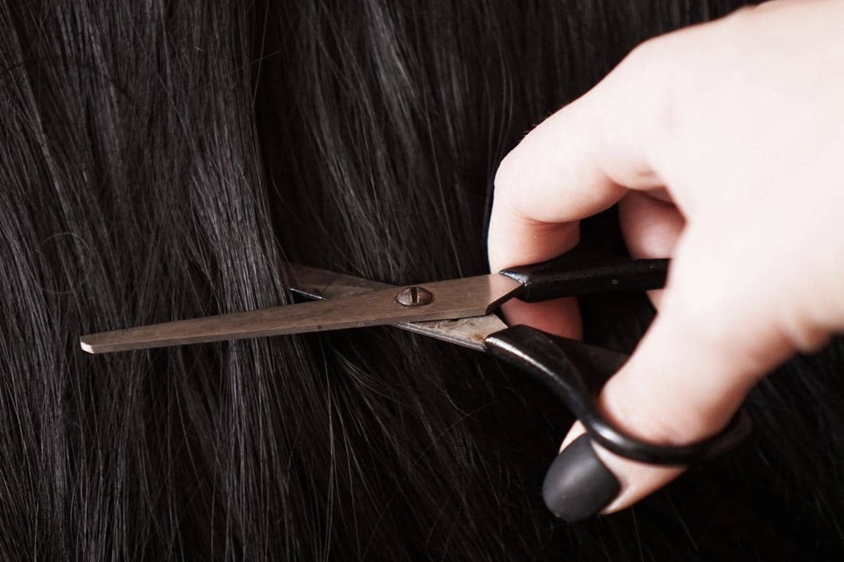 10 Cara Mengatasi Rambut Bercabang, Kembali Sehat!