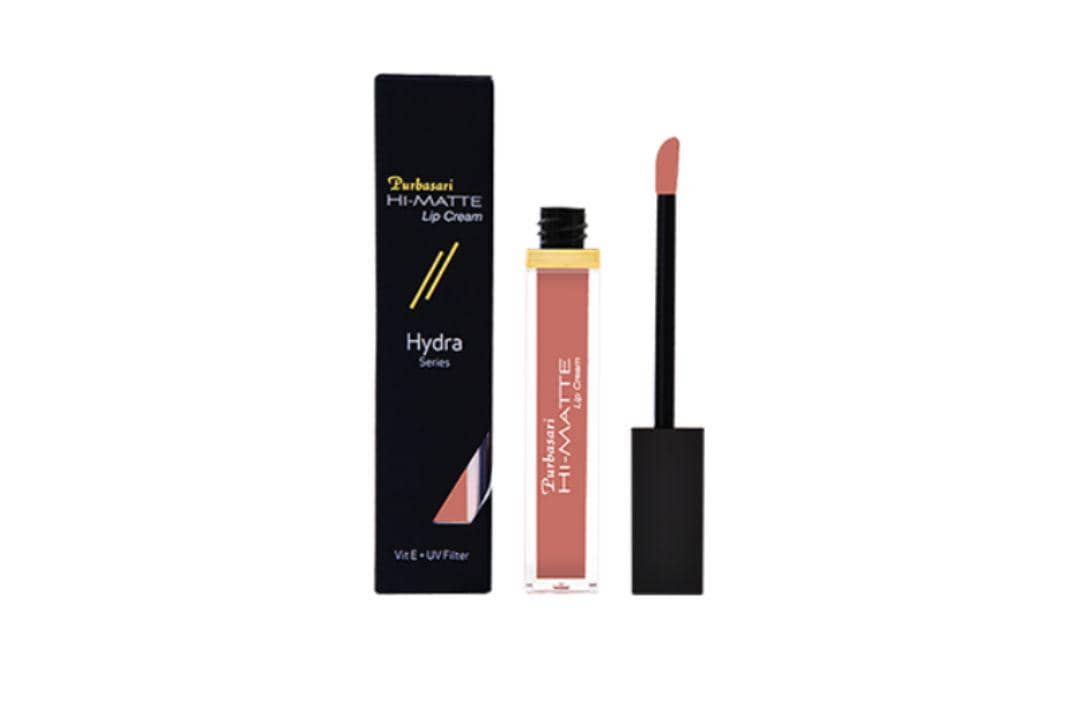 12 Merk Lipstik yang Tahan Lama dan Tidak Luntur saat Makan