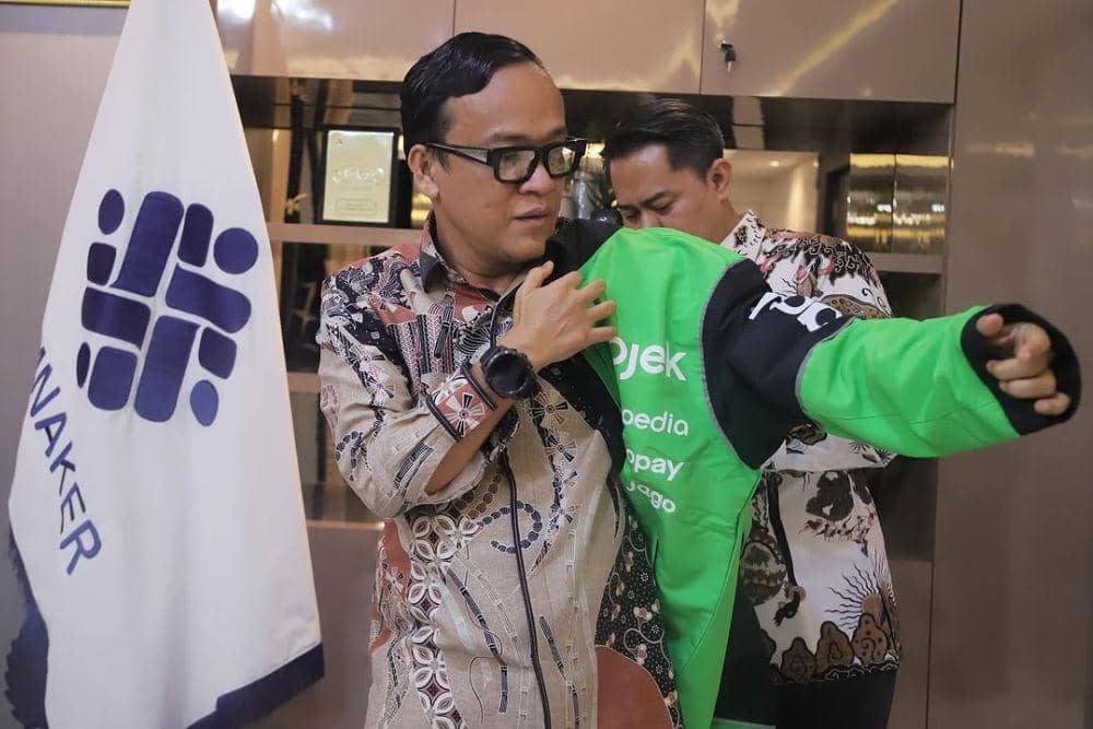 Potret Immanuel Ebenezer saat menerima audiensi Gojek Indonesia dalam rangka Silaturrahmi dan berkolaborasi dengan Kementerian. (instagram.com/immanuelebenezer)