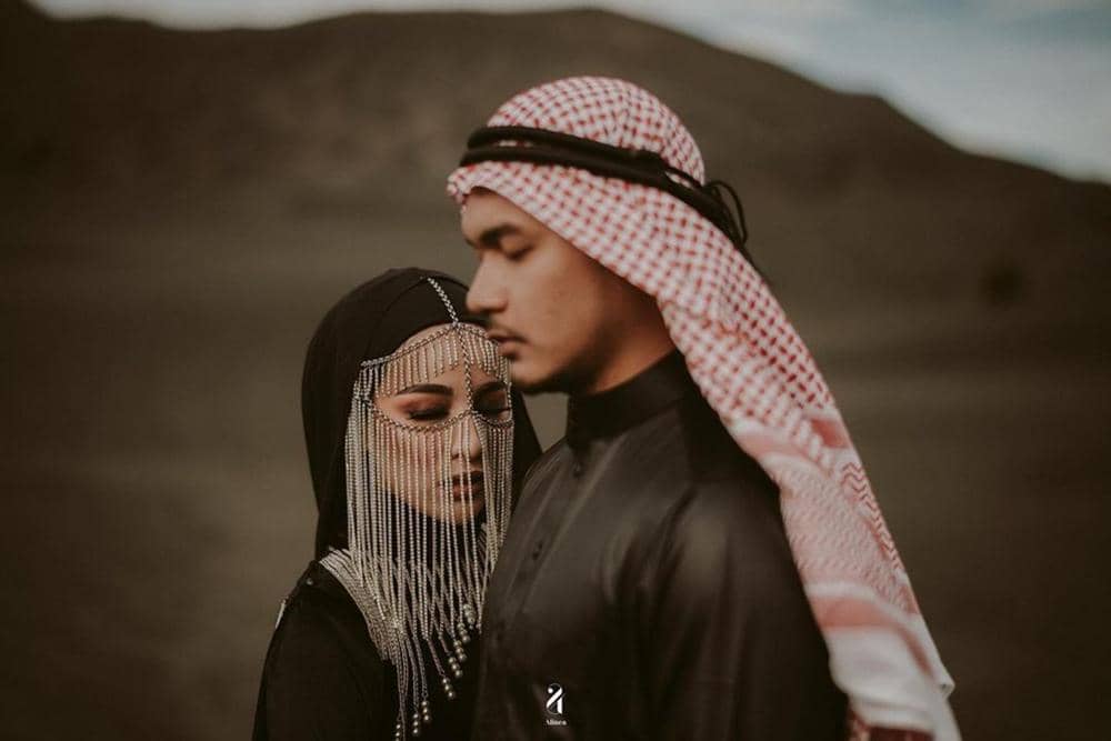 ilustrasi prewedding tema Arab (pinterest.com)