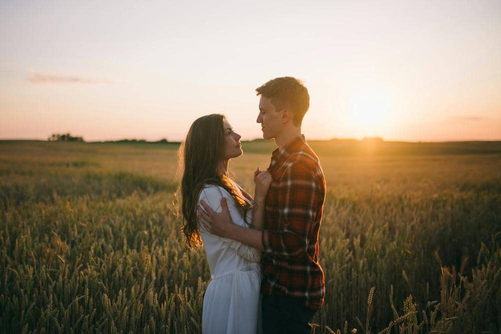 ilustrasi pasangan romantis (pexels.com/Leeloo The First)