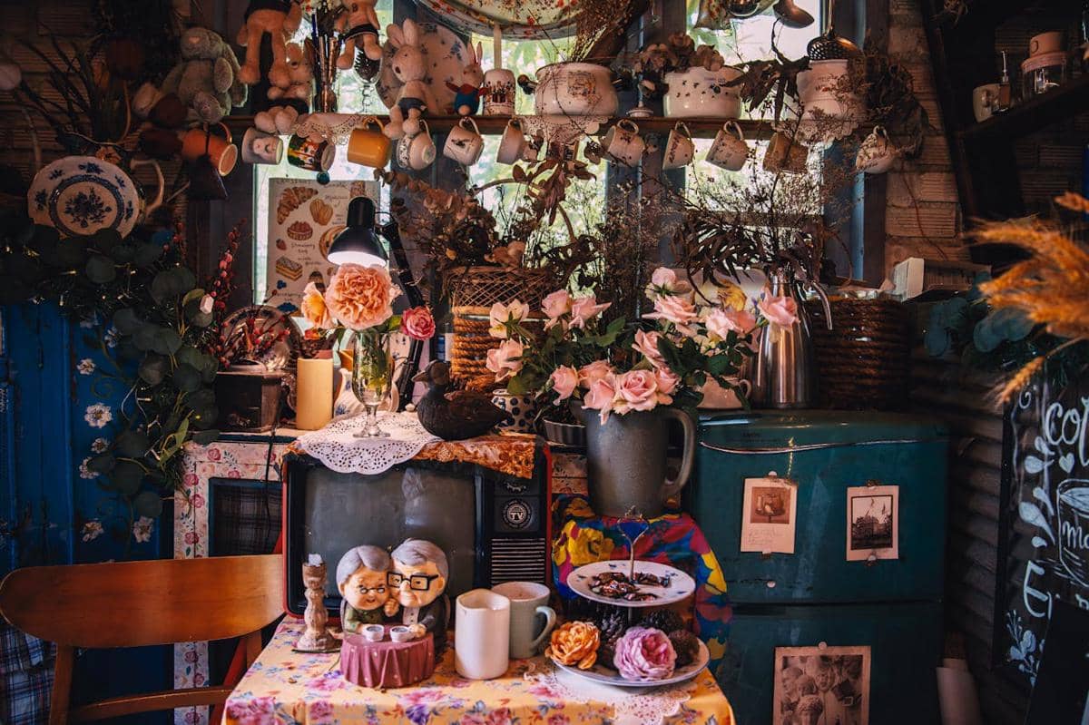 Ide dekor rumah rustic flowery