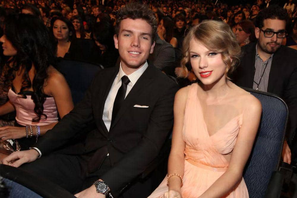 Fakta Keluarga Taylor Swift