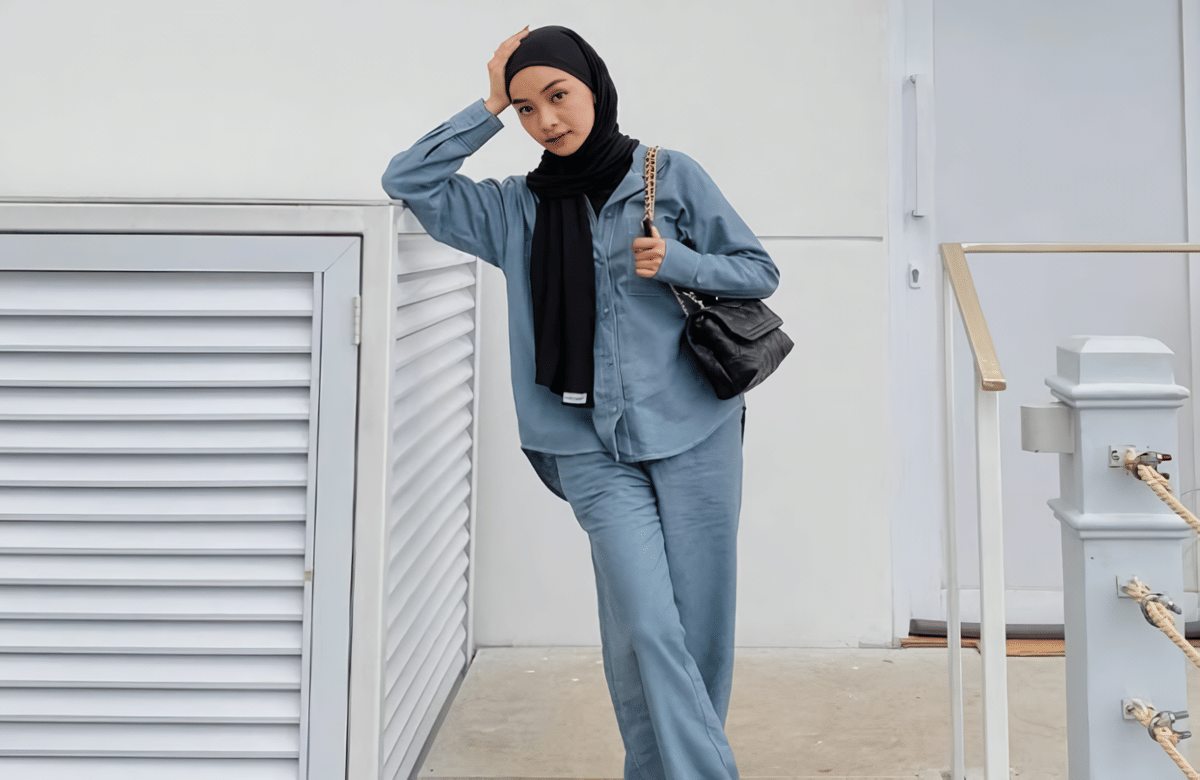 Jeans Set Covaer.png