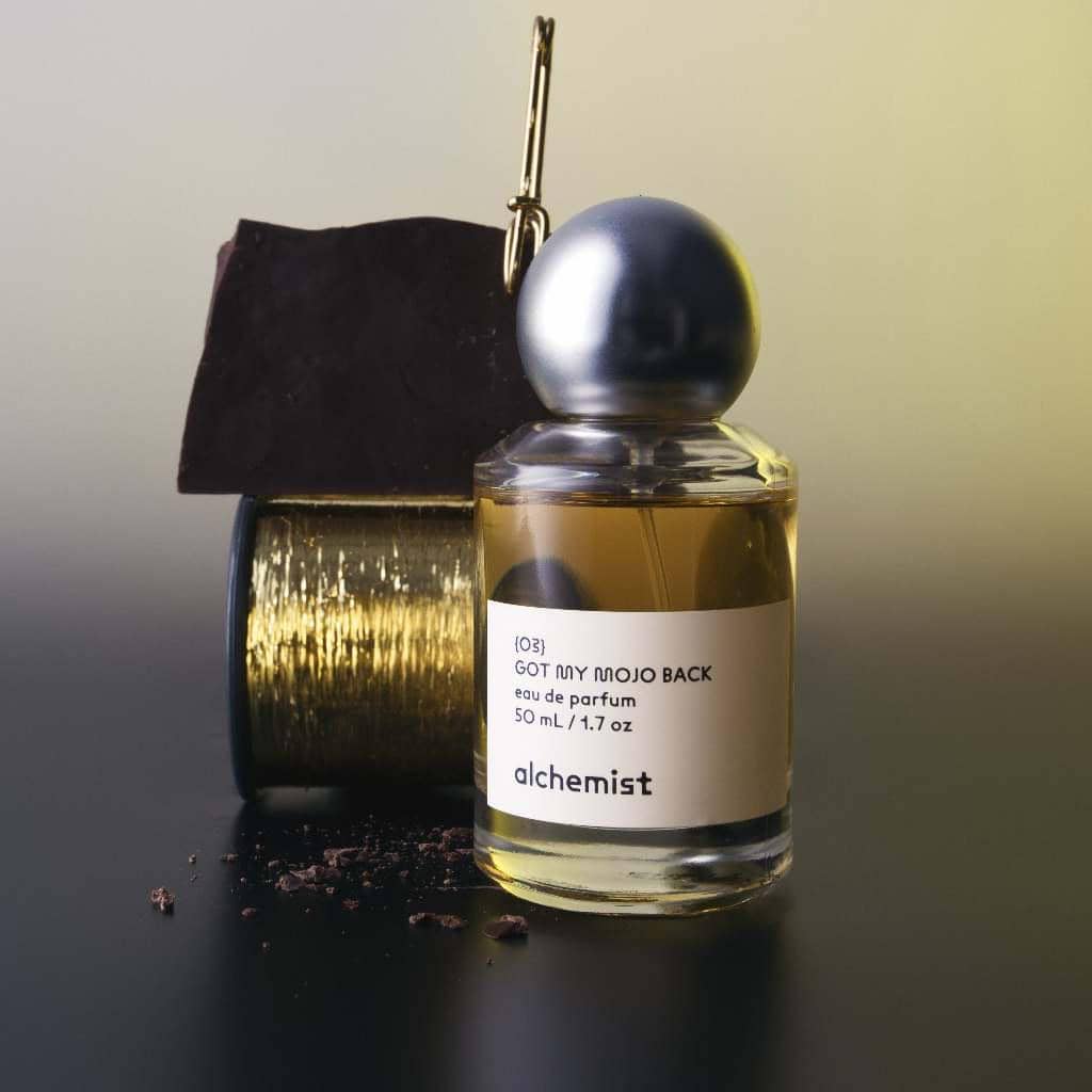 parfum wanita aroma woody terbaik