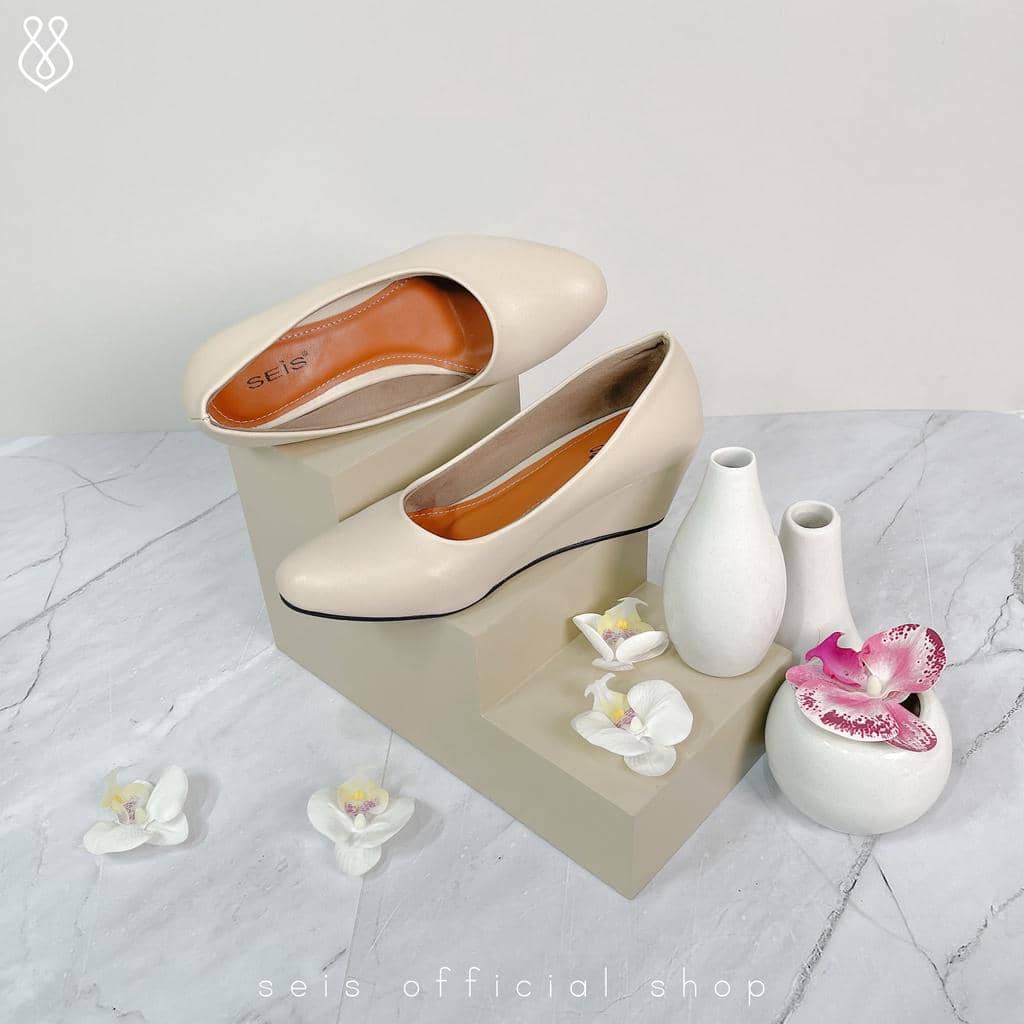 model sepatu wedges wanita terbaru