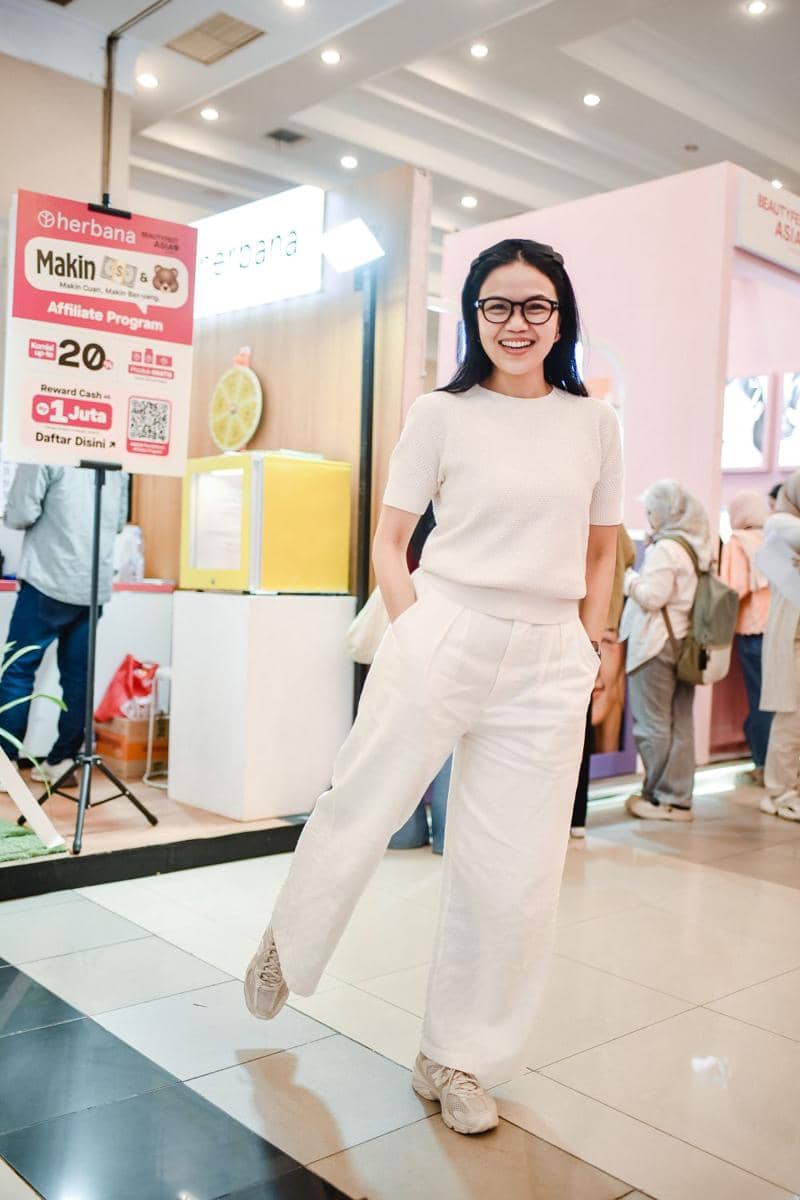 Gaya Para Pengunjung BeautyFest Asia Bandung 2025 di Hari Kedua