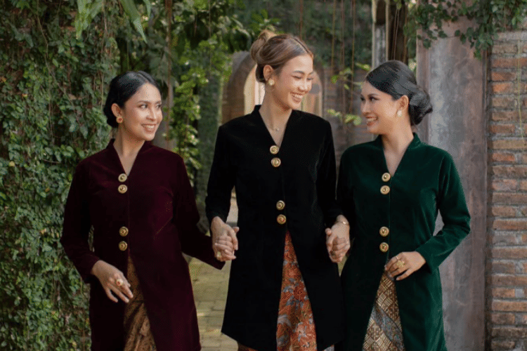 shopee.co.id/riskavebrie