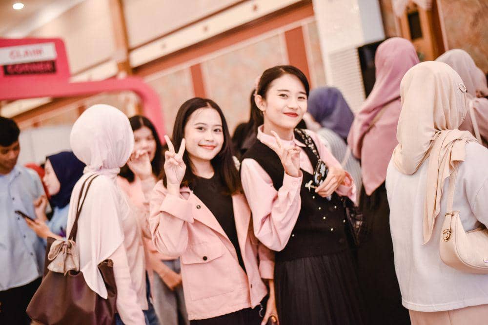 Gaya Para Pengunjung di Hari Ketiga BeautyFest Asia Bandung 2025