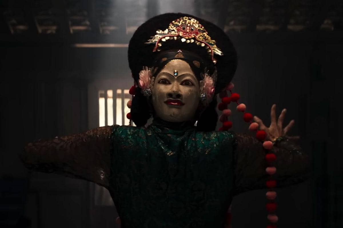 Perempuan Pembawa Sial mengangkat fenomena Bahu Laweyan