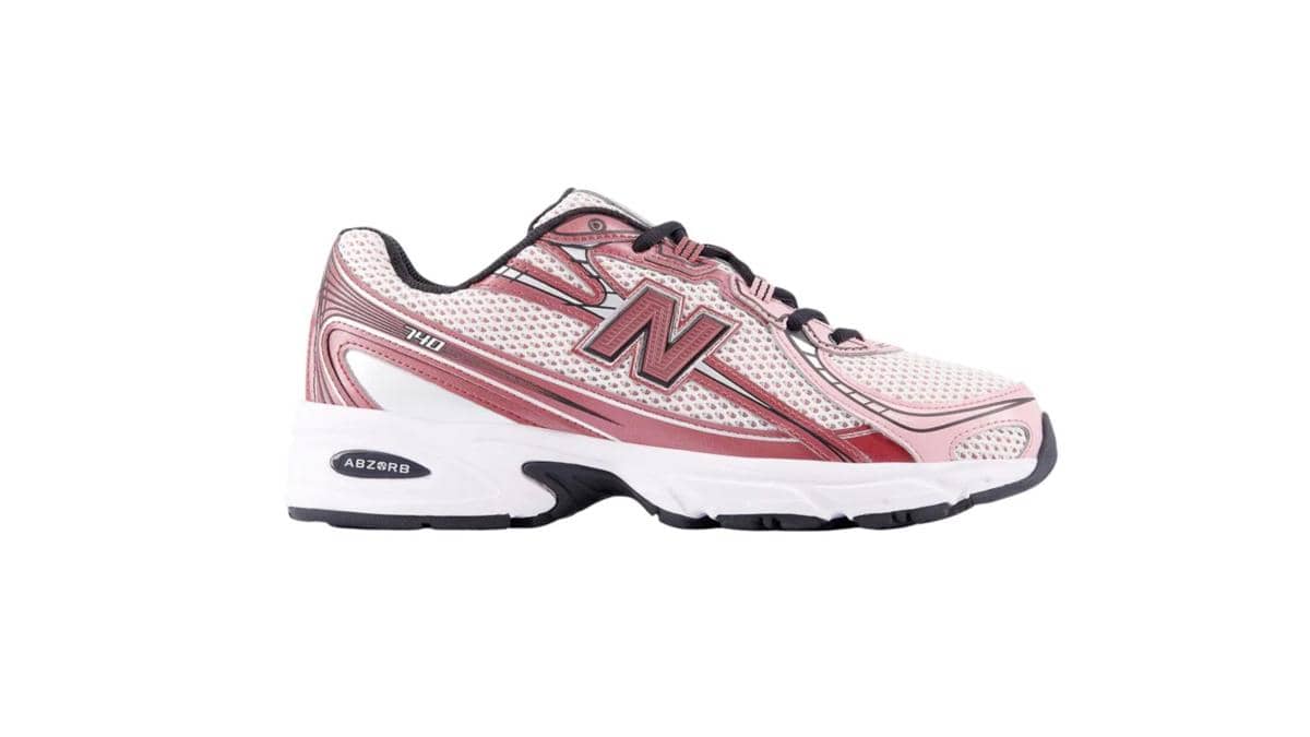 Foto 1. New Balance 740 warna Washed Burgundy_Pink Taffy_Black_Sea Salt.jpg