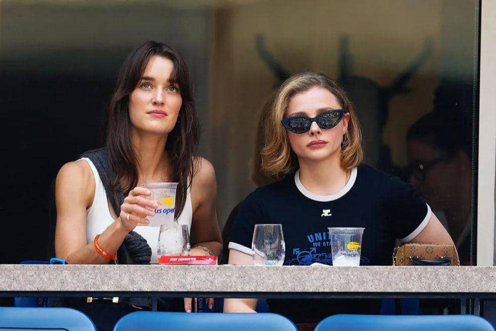 Chloë Moretz dan Kate Harrison Menikah