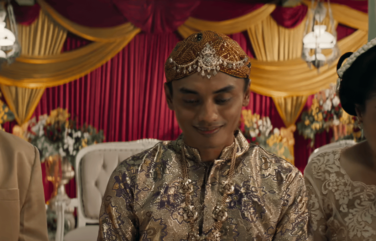 Panggih dalam film Perempuan Pembawa Sial