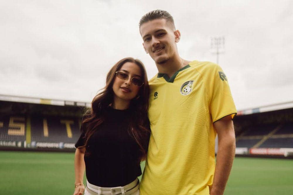 Gaya Pacaran Justin Hubner dan Jennifer Coppen