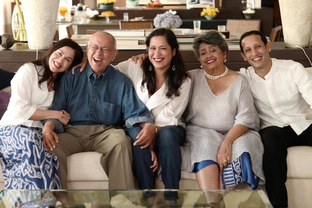 Happy Holidays everyone ❤️❤️❤️📷 taken last year by @tommysiahaan.jpg