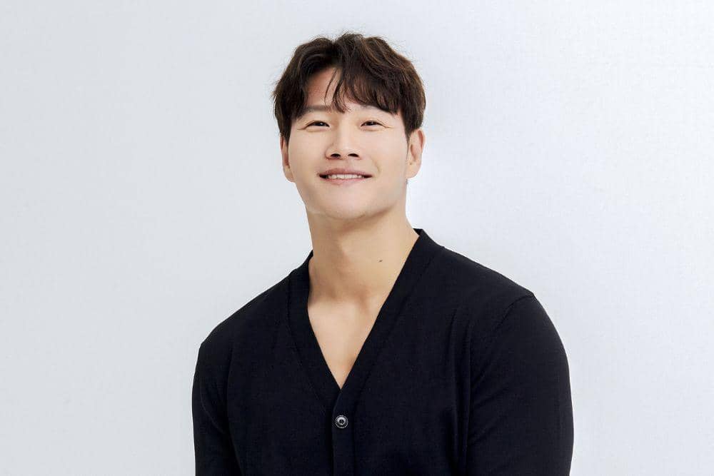 Kim Jong Kook Resmi Menikah